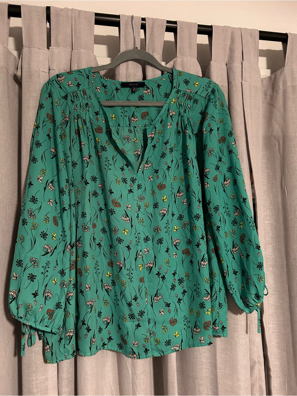 Eclair Green Floral Split-Neck Peasant Blouse